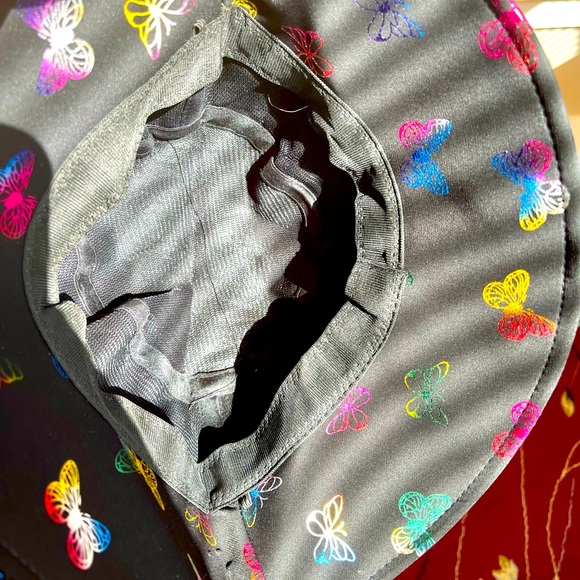 NWOT Neon Butterfly 🦋 Bucket Hat - Picture 3 of 3